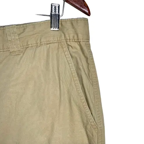 Magellan outdoors Men’s Summerville Poplin Khaki Shorts
