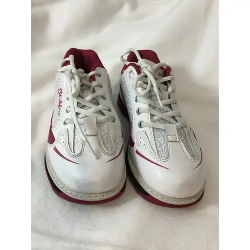 Strikeforce Curve Bowling Shoes Women's Size 7 White Red Paisley Details