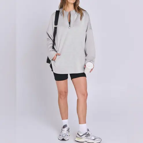 Gray oversized modern sporty chic drop shoulder hoody 1/4 zipper pockets NWT M Size M