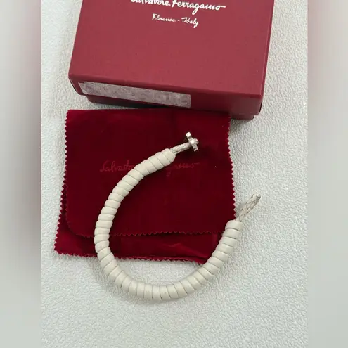 Salvatore Ferragamo Ferragamo Salvatore Off-White Gancini Calfskin Bracelet/L7.5”