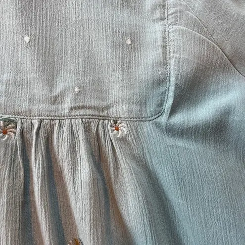 In Loom Flowy Pale Blue Puff Sleeve Floral Embroidery Peasant Top Buttons Size L