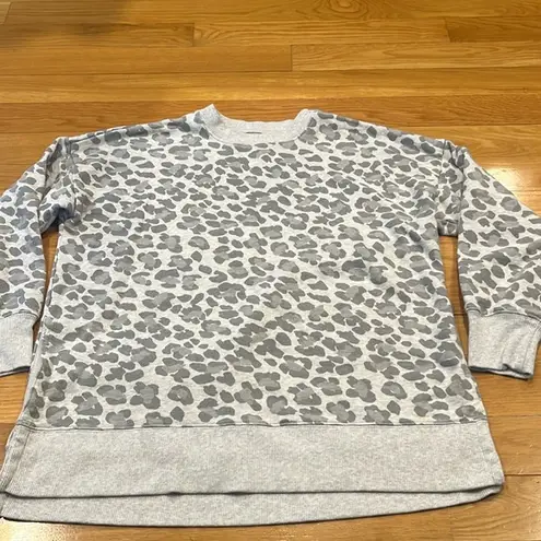 Aerie  womens gray camo crew neck sweatershirt size medium.