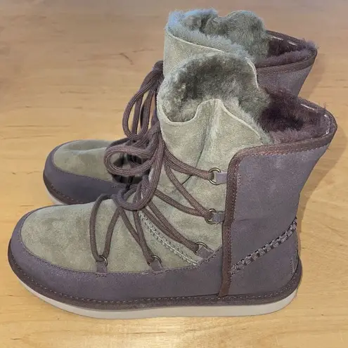 UGG  AUSTRALIA LODGE CHOCOLATE/OLIVE GREEN SHEEPSKIN SUEDE BOOTS‎ SIZE 5 US