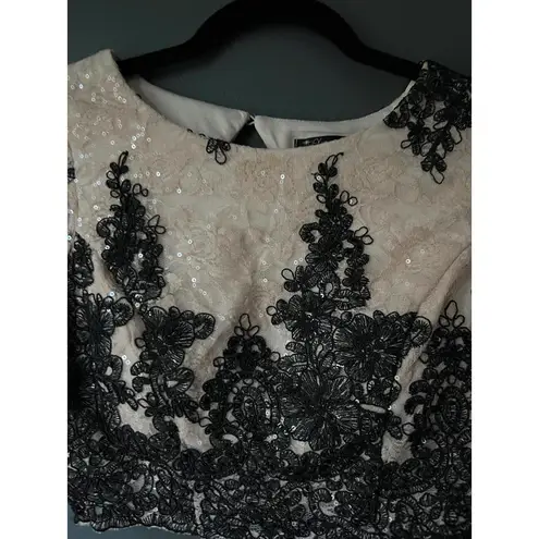 Xtraordinary Women's Lace Crop Top with Black Floral Appliqué