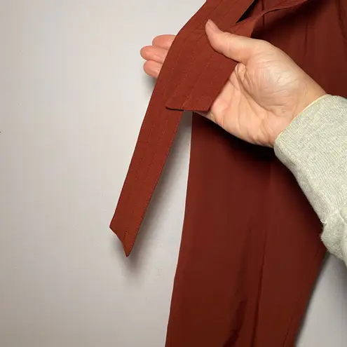 Athleta  Skyline Pant Rust Red Paperbag Lightweight Athleisure Women's size 6