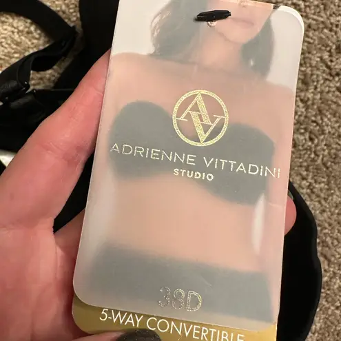 Adrienne Vittadini  5-Way Convertible Bra