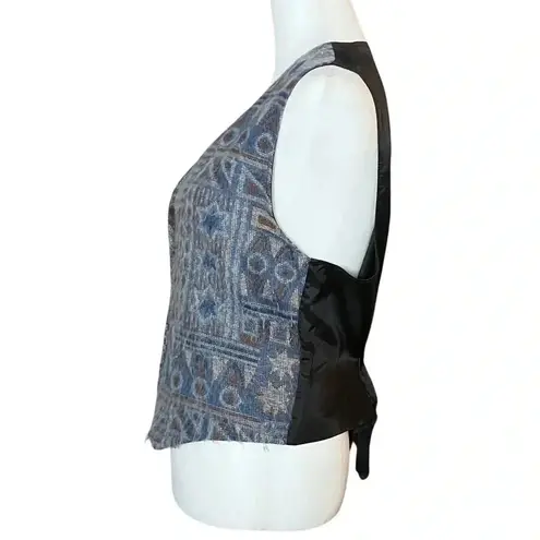 Vintage 90s Western Boho Blue Geometric Pattern Vest. Made in the USA. Size M L Size M