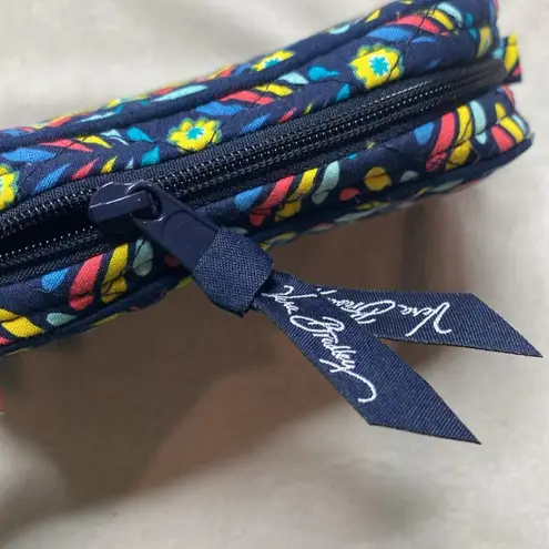 Vera Bradley  travel make up case size small