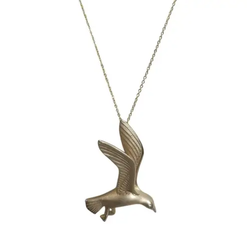 Seagull Necklace Vintage Gold Tone Giovanni 2 Inch Pendant 18 Chain Flying Bird