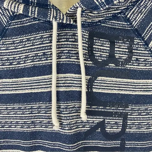 Boards Burton Durable Goods Blue Striped Logo Women’s Hoodie in Medium