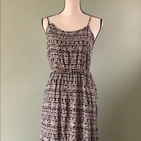 Staring At Stars maxi dress sz M strappy geo back