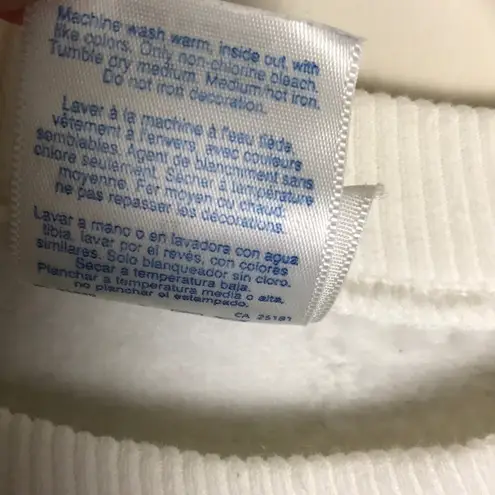 Gildan Vintage Nestle Toll House Winter Snow Sweatshirt