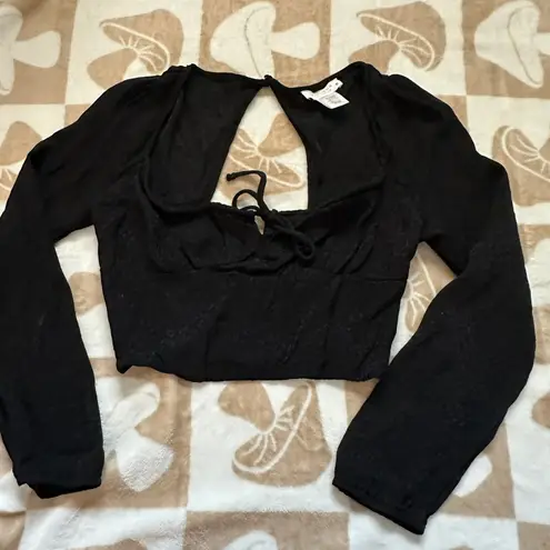 Kirious LA Long Sleeve Crop Top Tie Front Cheetah Print Blouse Black Size M Size M