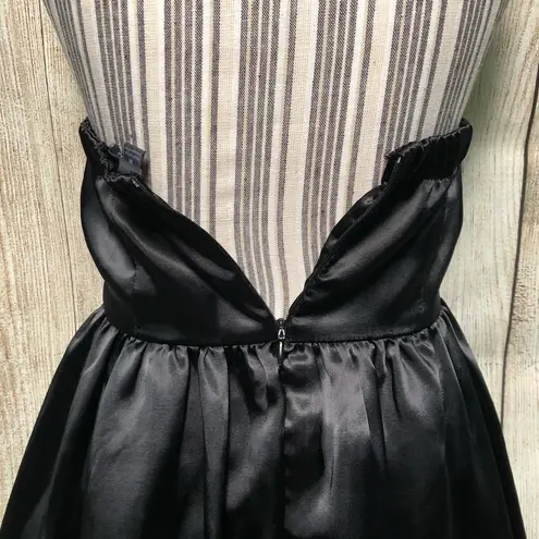 Xxi Formal Black Bow Tie Medium Mini Cocktail Dress