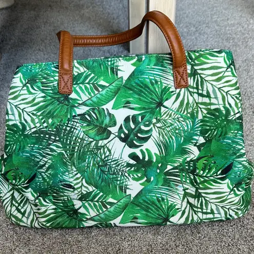 Canvas & faux leather EUC tote with tropical design and 3 large compartments Green