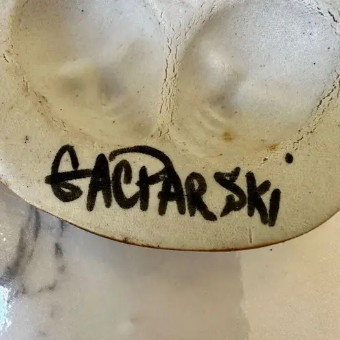 Gacrarski hand painted faces brooch