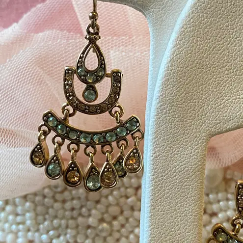 Vintage Glamour Gold Tone Teal Amber Crystal Chandelier Dangle Drop Earrings