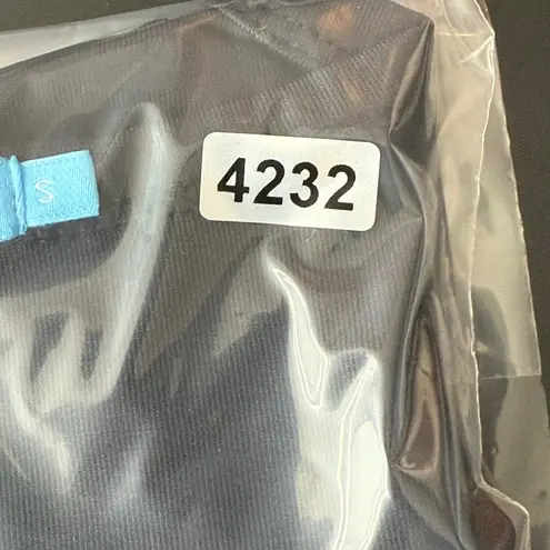 J.McLaughlin Allie Cap sleeve Tee Women's Black Crop Top Casual T