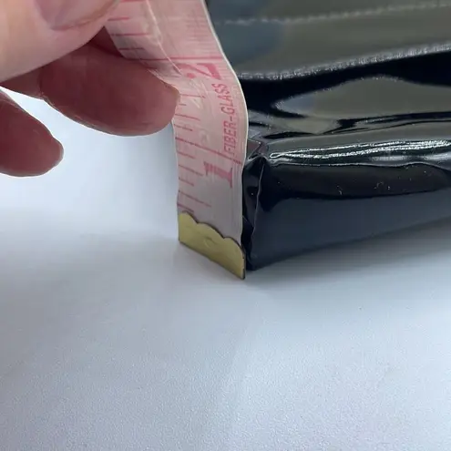 Vintage faux black patent leather shoulder bag. Black