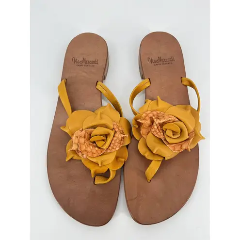 Via Mercanti Capri Sandals Sz 40 Yellow Leather Flower Thong Flip Flop