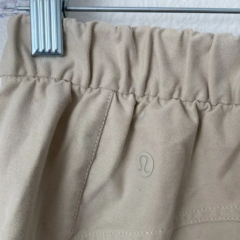 Lululemon  26 Light Utilitech Cargo Pocket High-Rise Crop in Natural Ivory