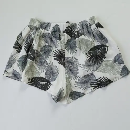 Adeline Summer Short Size Small Green