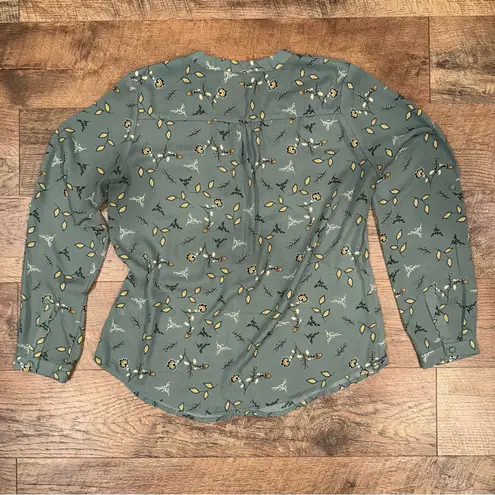 41 Hawthorn Mossy Green Floral Women's Blouse Size M