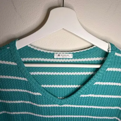 BomBom Teal Striped V Neck Top Casual Short Sleeve Waffle Knit Relaxed Fit Green Size L