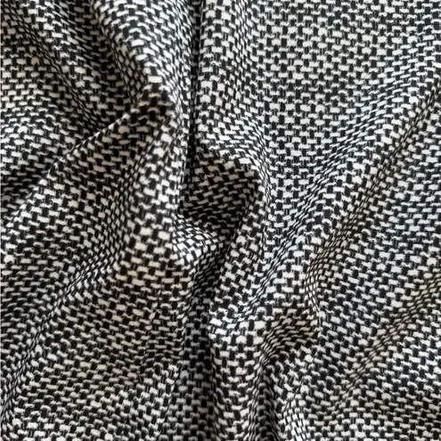 Karl Lagerfeld Karl Lagerfeld Paris Black White Sleeveless Shift Dress Pearl Neckline Womens 6