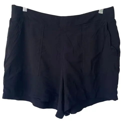 NEW WILDFOX Black Flowy Bohemian Rayon Shorts Size Large Coastal Beachy Boho