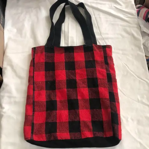 2000s y2k Black and red plaid tote bag with rhinestone bedazzled cross design punk rock grunge goth biker