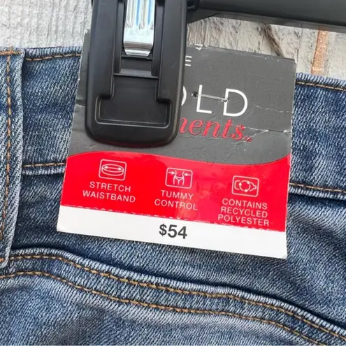 Bold Elements Curvy Fit Flare Leg Jean