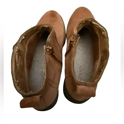 Vionic Aslynn Sz 9.5 lug sole Sherpa lined water repellent boots orthotic shoes