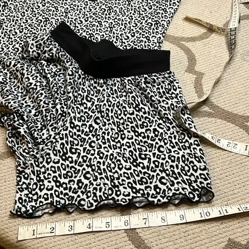 Badgley Mischka Badgley Mishka Studio black white gray leopard print short pajama lounge set