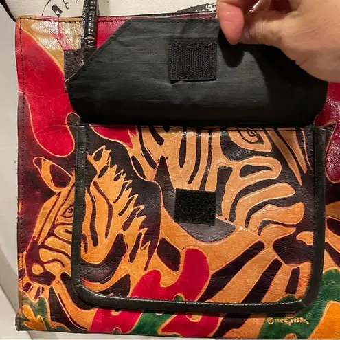 Y2K 90’s exotic tooled vintage leather safari envelope bag cute 🥰 zebra 🦓 Gold