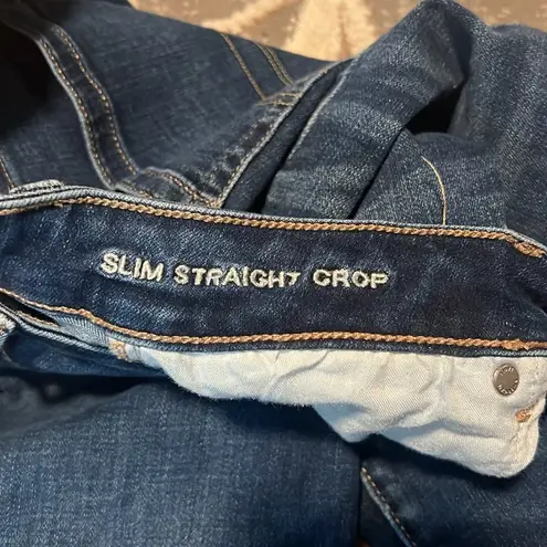 American Eagle  slim straight stretch crop. Like new. Size 8.