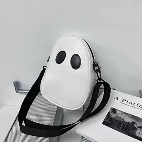 Boutique Novelty Crossbody Bag Shoulder Bag Halloween Ghost Purse Holiday Party White