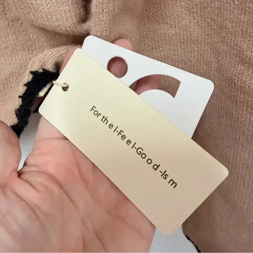 Commence NWT Commense Contrast Wave Bow Sweater Cropped Tan and Black size medium