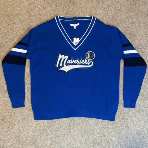 Nba WEAR by Erin Andrews Dallas Mavericks V-Neck Sweater M