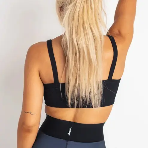 Year of Ours | Revolve Thermal Active Waffle Black Bralette in Size Small