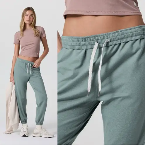 Vuori Boyfriend Sweatpant Mid Rise 7/8 Length in Vintage Pistachio Heather XS