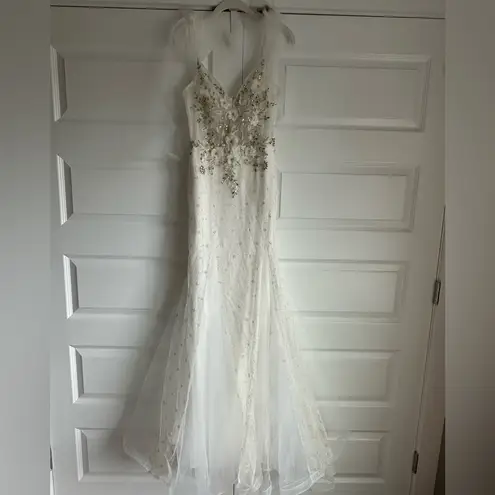 Mac Duggal Embellished Sleeveless Bow Tie Shoulder V-Neck Mermaid Gown