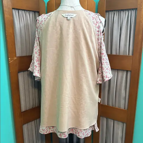 Davi & Dani Pink cold shoulder Blouse