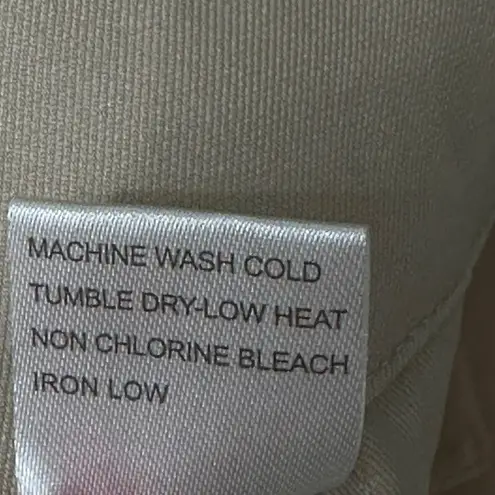 Tail‎ Golf Bermuda Shorts Womens 10 Khaki Stretch Chino Shorts Tan