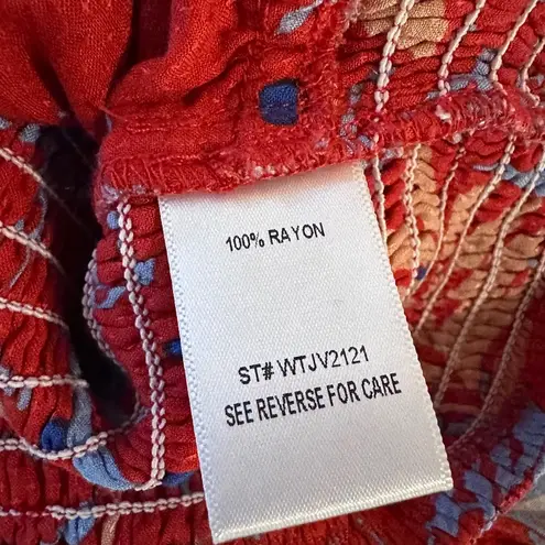 Lost + Wander 64. NWOT Still On Vacay SMOCK TOP MEDIUM / PTP:15" /LENGTH:9"