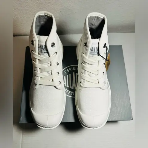 Palladium Boot Pampa Hi Women’s Size 6 Original Star White Chukka Medium New