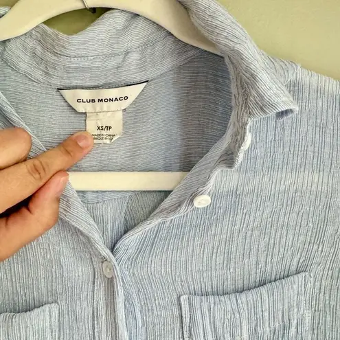 Club Monaco Vintage Light Blue Crinkle Button Down Plisse Y2K Blouse Sz XS