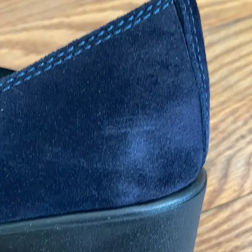 The Flexx Suede Cross