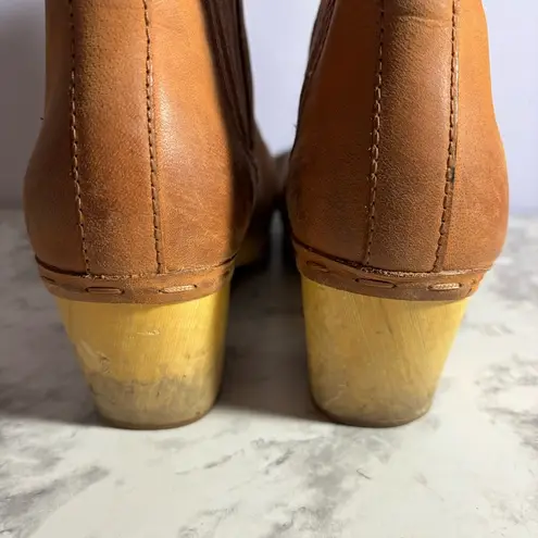 Frye  Odessa Chelsea Boots