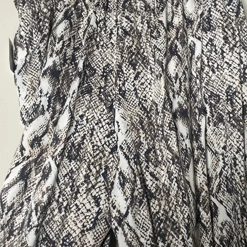 Maurice's NWT Snake Print Wide Leg Lightweight Mid Rise Cropped Pants Women’s Size XL